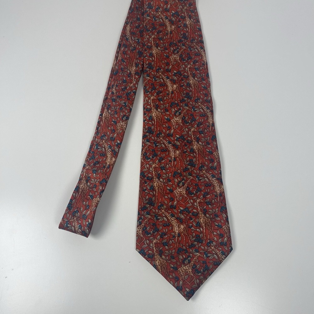 Vintage Burberry's Of‎ London Red Silk Tie "Giraffes"  W 3.75" L 60" - Picture 2 of 5